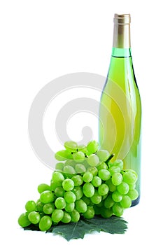 Green grape cluster and wine
