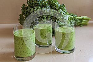 GREEN KALE SMOOTHIE