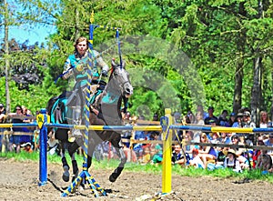 Green knight ring competition