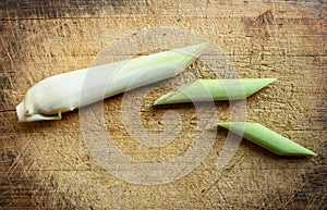 Green lemon grass slices