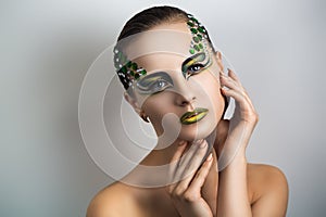 Green make up