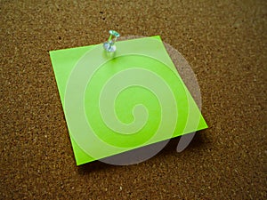 Green post it note