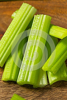 Green Raw Organic Celery Sticks