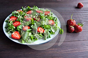 Green salad with strawberry
