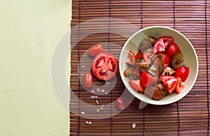 Green salad with tonatoes