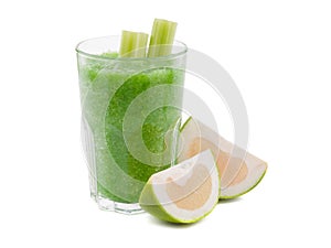 A green smoothies made of fruits