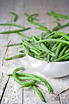 Green string beans in a bowl