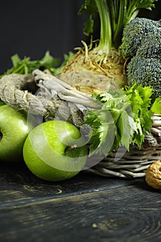 Green vegetables and fruits - celery, apples, celery root celer