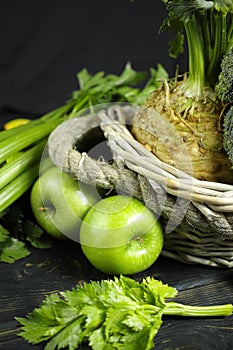 Green vegetables and fruits - celery, apples, celery root celer