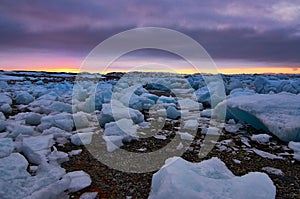 Greenland icecubes photo