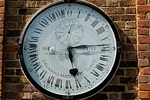 Greenwich clock