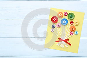 Greeting card with buttons