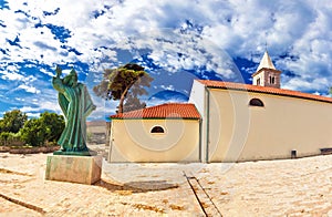 Grgur Ninski square in Nin