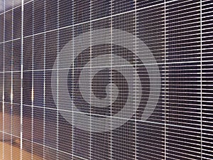 Grid pattern of photovoltaic solar cells