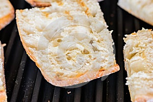 Grill bread