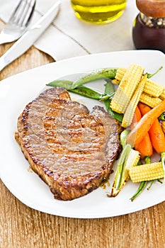 Grilled beef [Beef steak ]