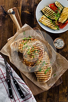 Grilled chicken breast with tabbouleh salad