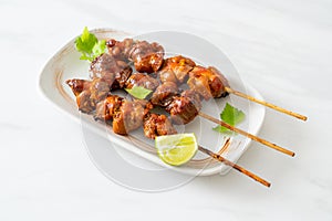 Grilled chicken gizzard skewer with herbs and spices