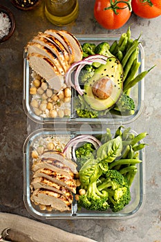 Grilled chicken meal prep containers