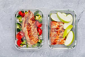 Grilled chicken meal prep containers with rice, broccoli and tomatoes and dessert pie with green apple