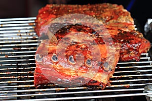 Grilled pig ribs