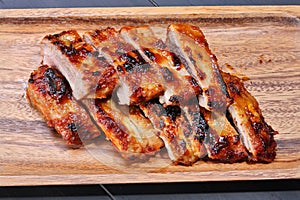 Grilled pork ribs