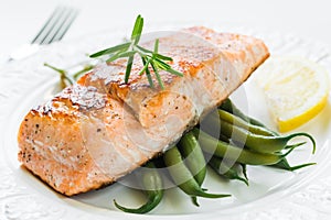 Grilled Salmon with Green Beans