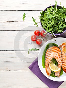 Grilled salmon and salad