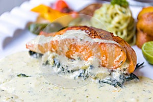 Grilled Salmon with White Sauce
