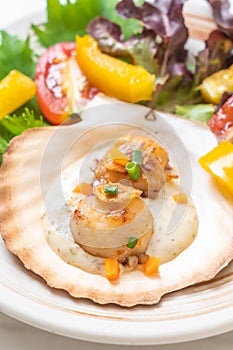 grilled scallops shell