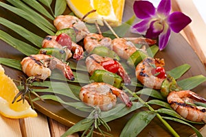 Grilled shrimps, tropical