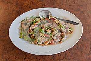 Grilled spicy pork neck salad