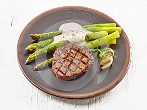 Grilled steak and asparagus