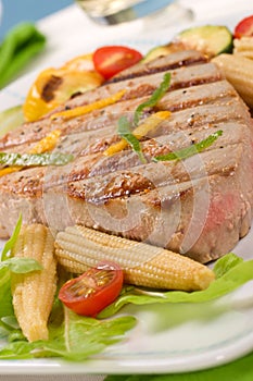 Grilled tuna steak