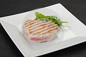 Grilled tuna steak