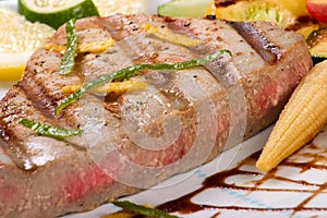 Grilled tuna steak