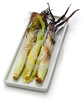 Grilled whole baby corn