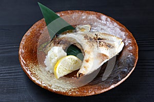 Grilled yellowtail collar