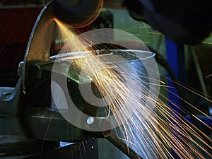 GRINDING colour METAL