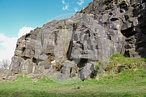Grit stone cliff at Denham hill quarry.