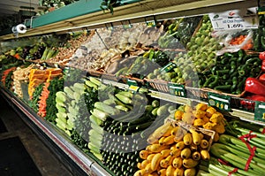Grocery store produce section display