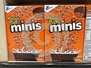 Grocery store Reeses cereal minis