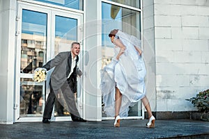 Groom does not let the bride at a wedding.