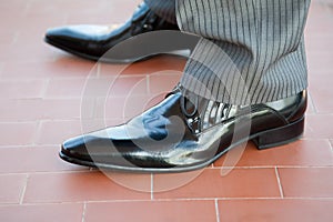 Groom shoes