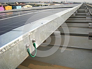 Ground Bonding for Electrical Wireway Solar Rooftop
