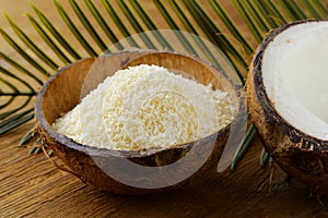 Grounded coconut flakes