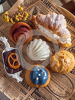 The group of bakery on the wooden tray