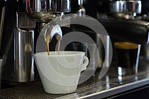 Group head coffee machine