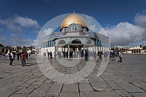 Group of people in front of the Dome of the Rock in Jerusalem