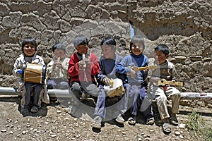 Group portrait of young Bolivian musical children